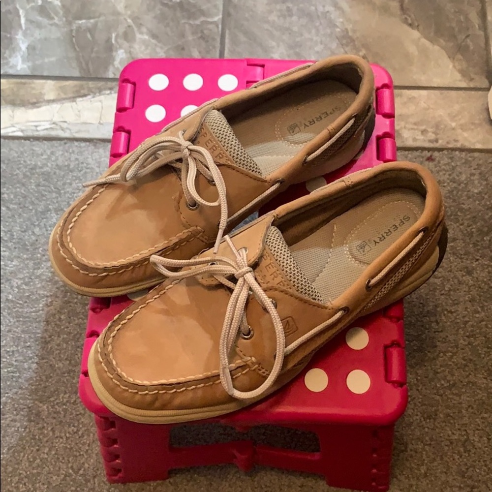 Tan Sperry Top Siders